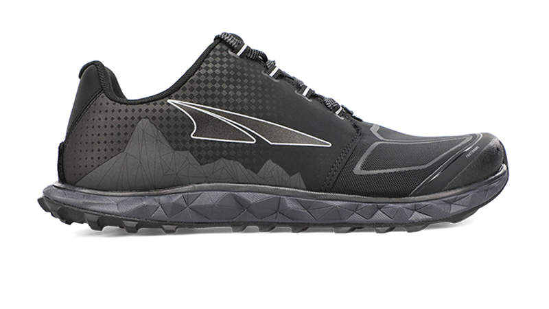MEN'S SUPERIOR 4.5 Trail Racing Shoe - Black | Altra Running US
