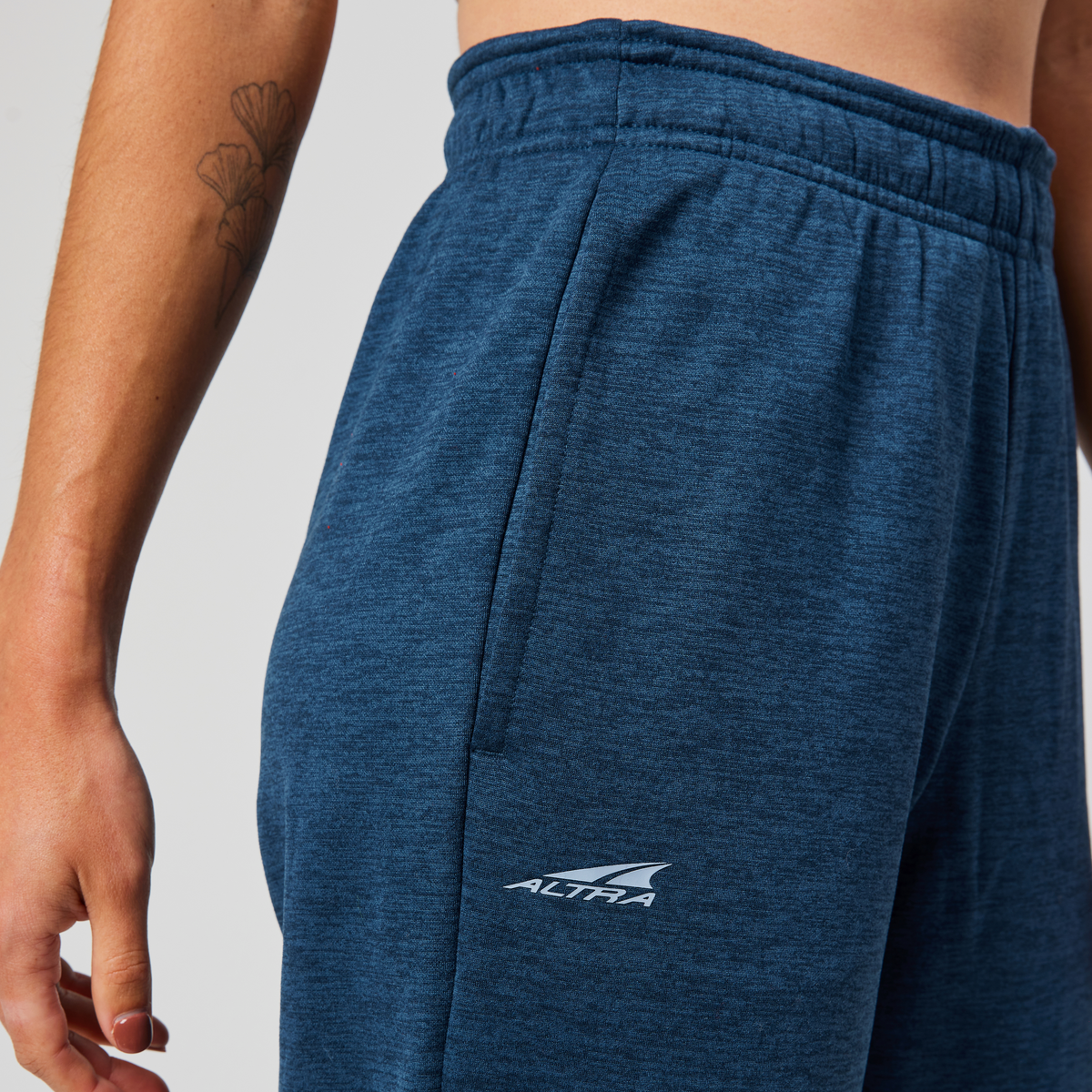Women's Everyday Jogger - Navy | Altra Running US