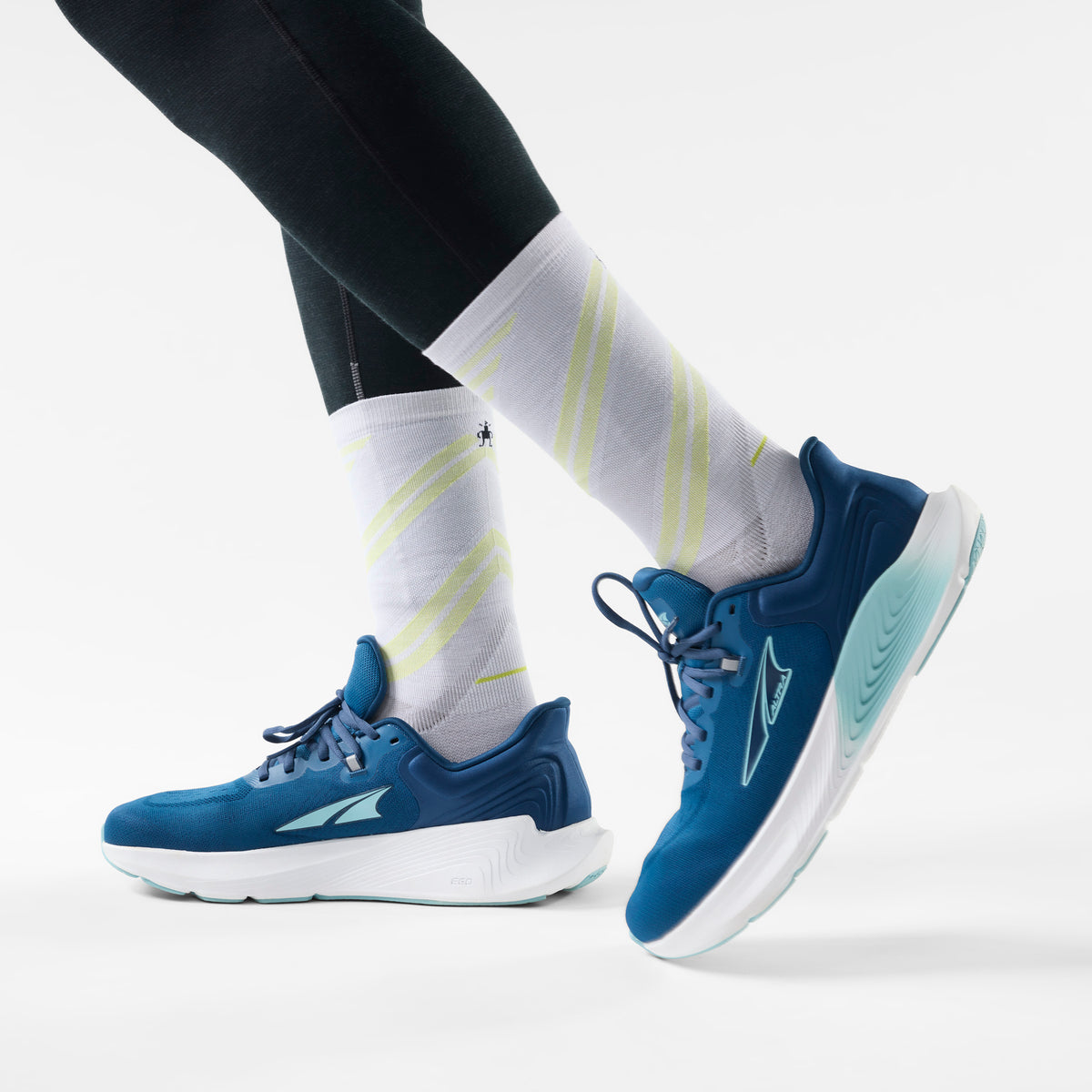 Run Zero Cushion Pattern Crew Socks White - ver - 2